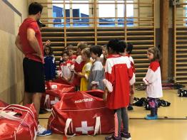 Hockey goes to school